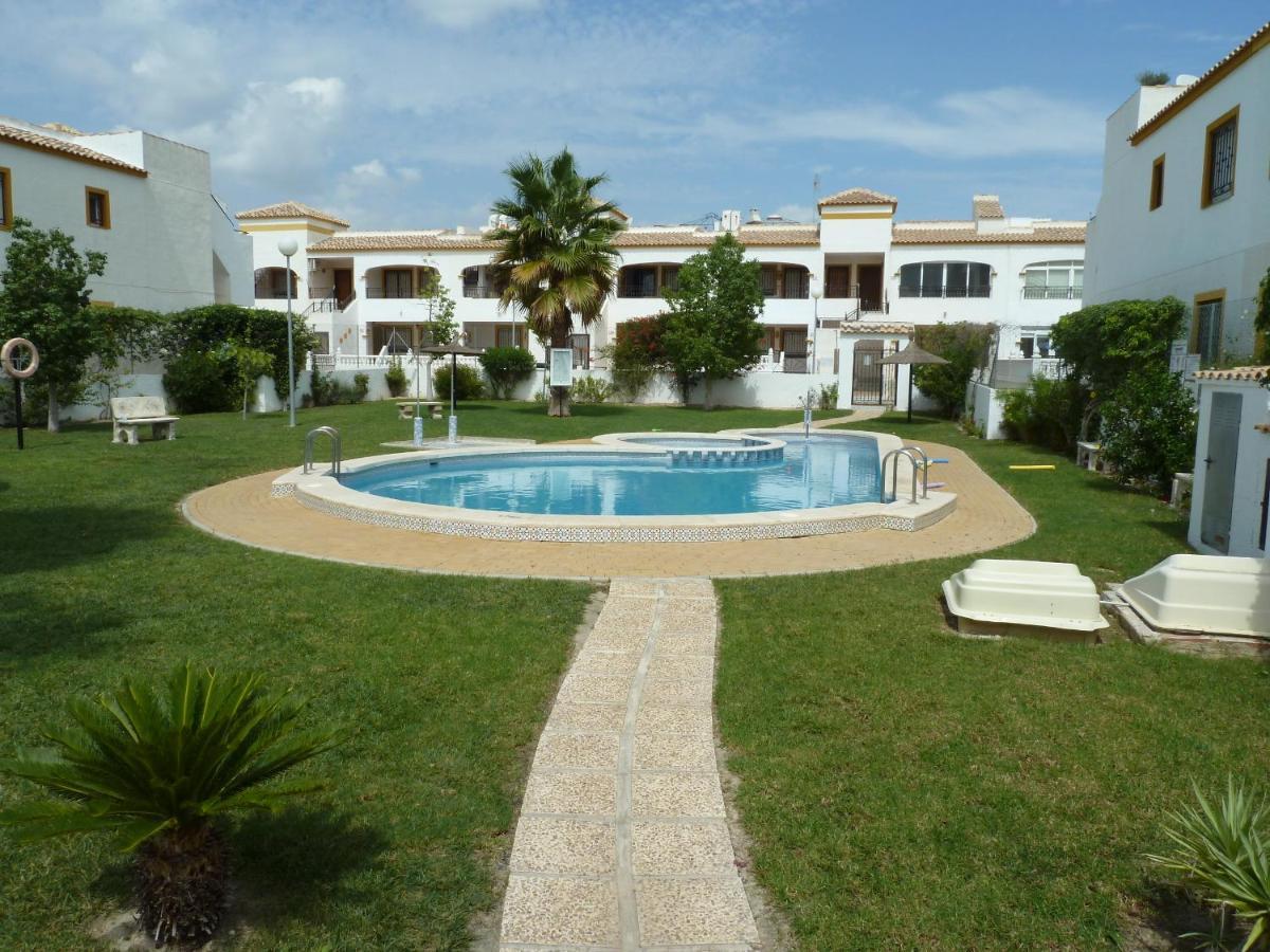 Vistabella Golf Flat With Access To Pool And Parking Villa Orihuela Esterno foto